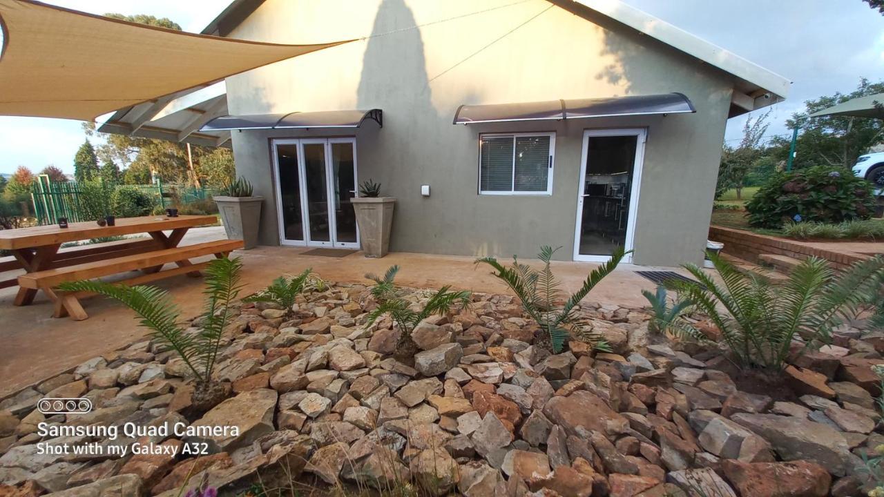 SiriMiri Cottage Dullstroom Esterno foto